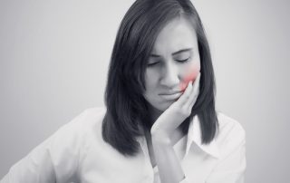 10 Tips to Reduce Swollen Gums at Home