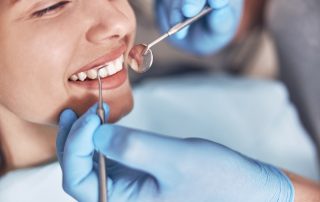 When Cosmetic Dentistry Can Help Improve Your Confidence and Oral Health